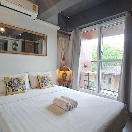33 Poshtel (Adults Only) Ξενοδοχείο Τσιάνγκ Μάι Εξωτερικό φωτογραφία