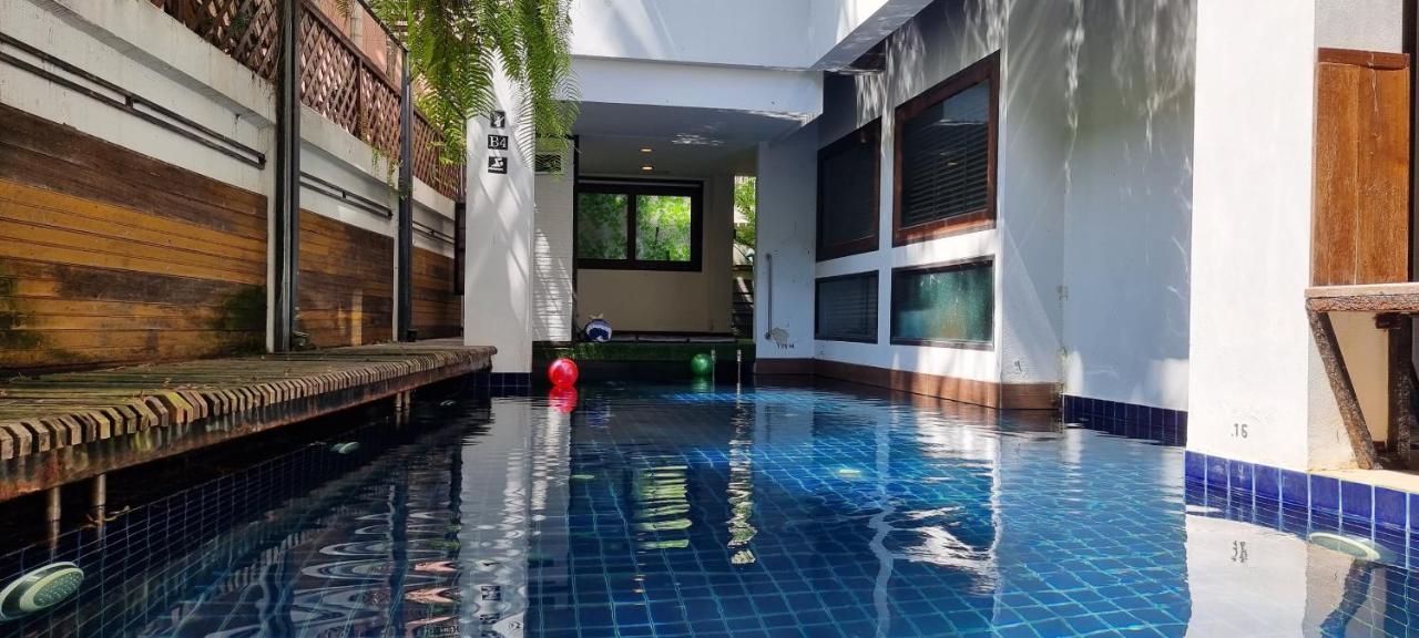33 Poshtel (Adults Only) Ξενοδοχείο Τσιάνγκ Μάι Εξωτερικό φωτογραφία