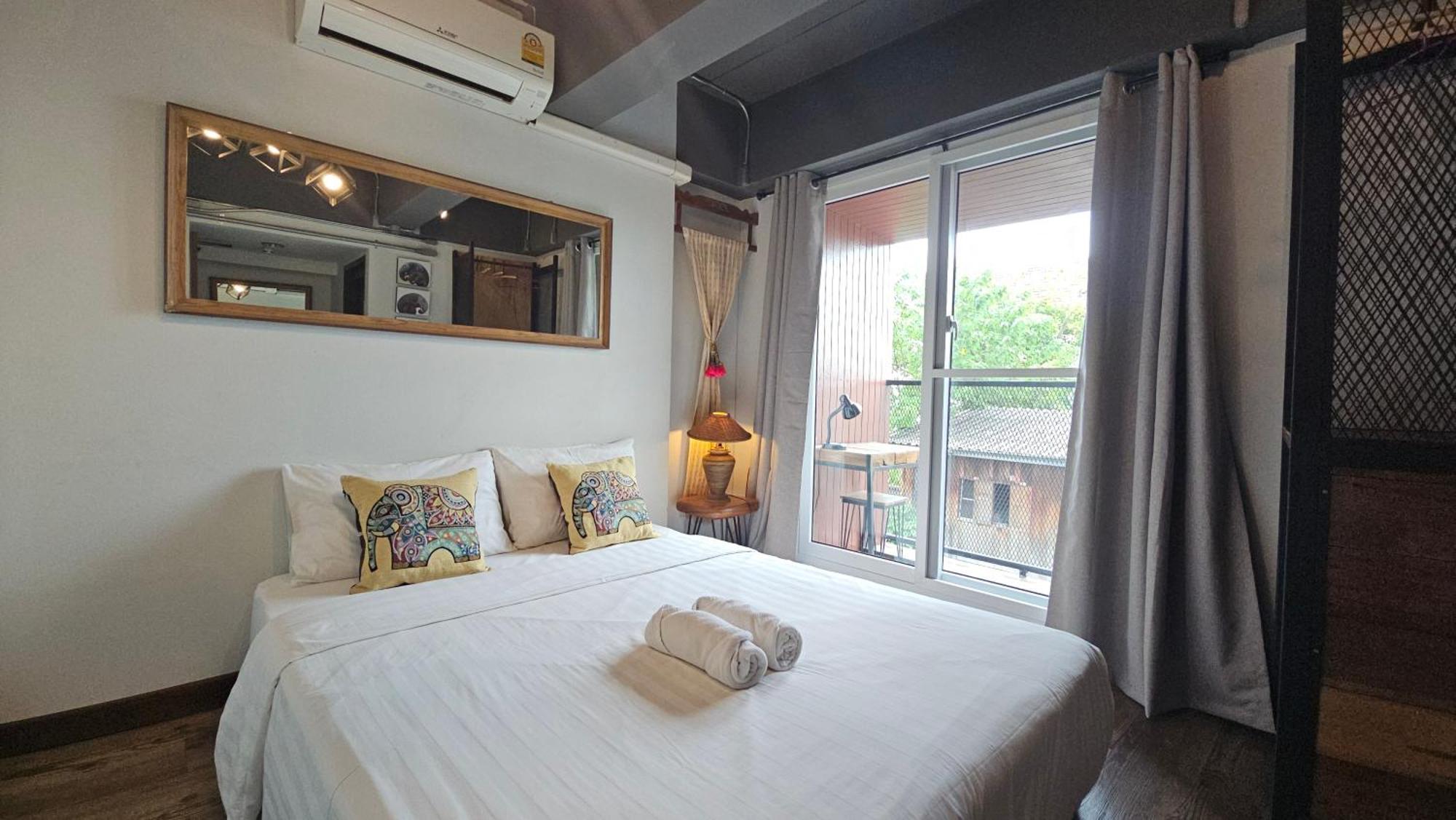 33 Poshtel (Adults Only) Ξενοδοχείο Τσιάνγκ Μάι Εξωτερικό φωτογραφία