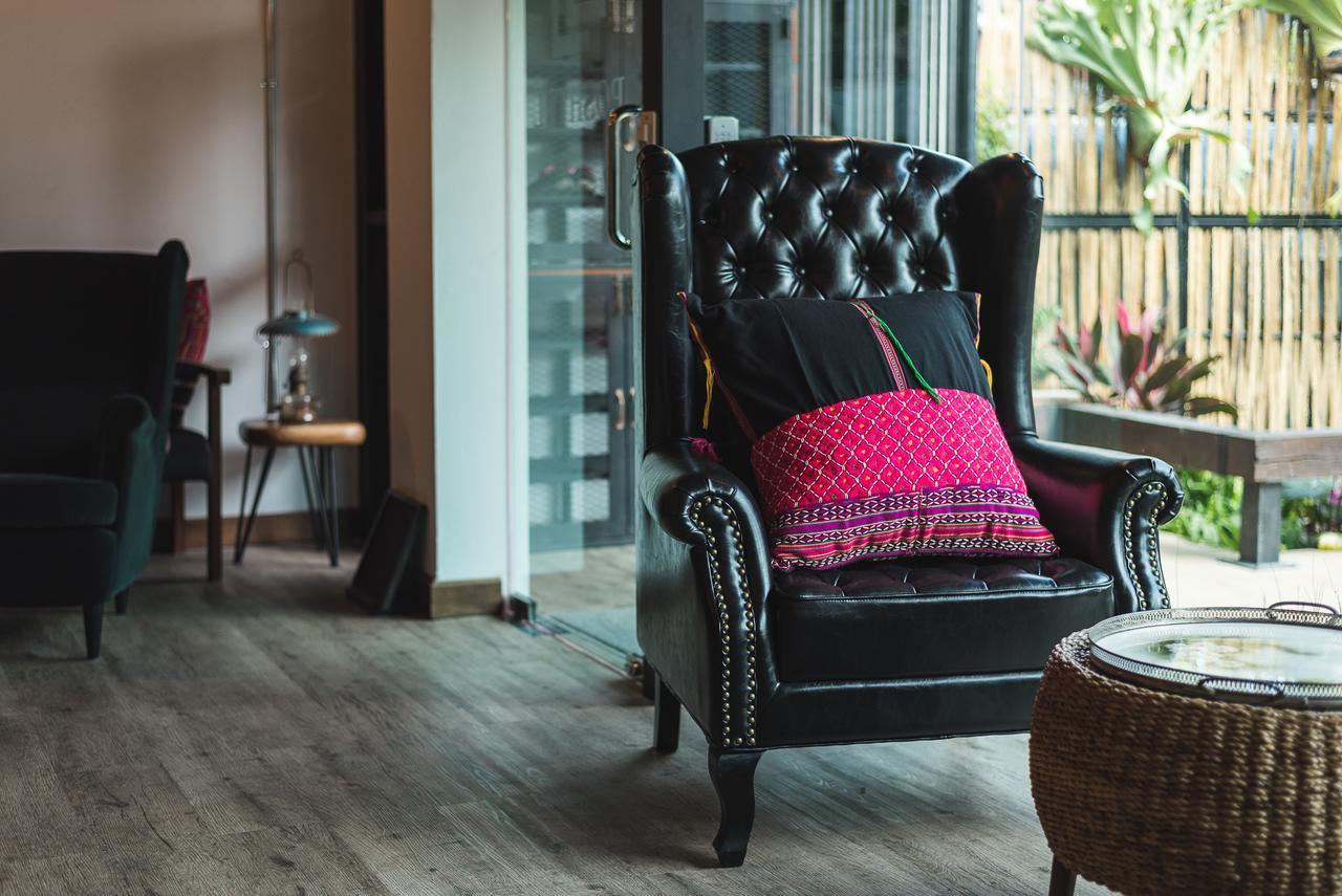 33 Poshtel (Adults Only) Ξενοδοχείο Τσιάνγκ Μάι Εξωτερικό φωτογραφία