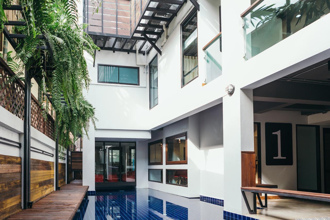 33 Poshtel (Adults Only) Ξενοδοχείο Τσιάνγκ Μάι Εξωτερικό φωτογραφία