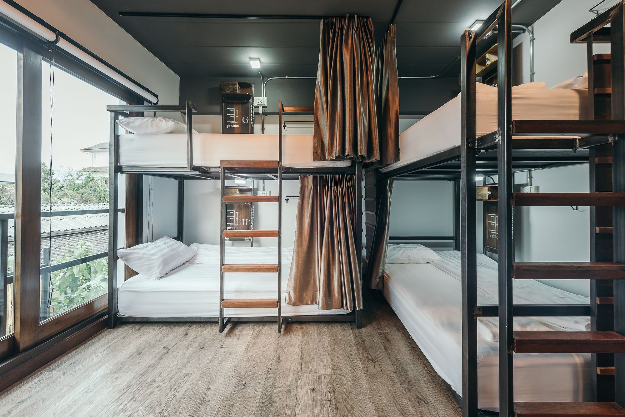 33 Poshtel (Adults Only) Ξενοδοχείο Τσιάνγκ Μάι Εξωτερικό φωτογραφία