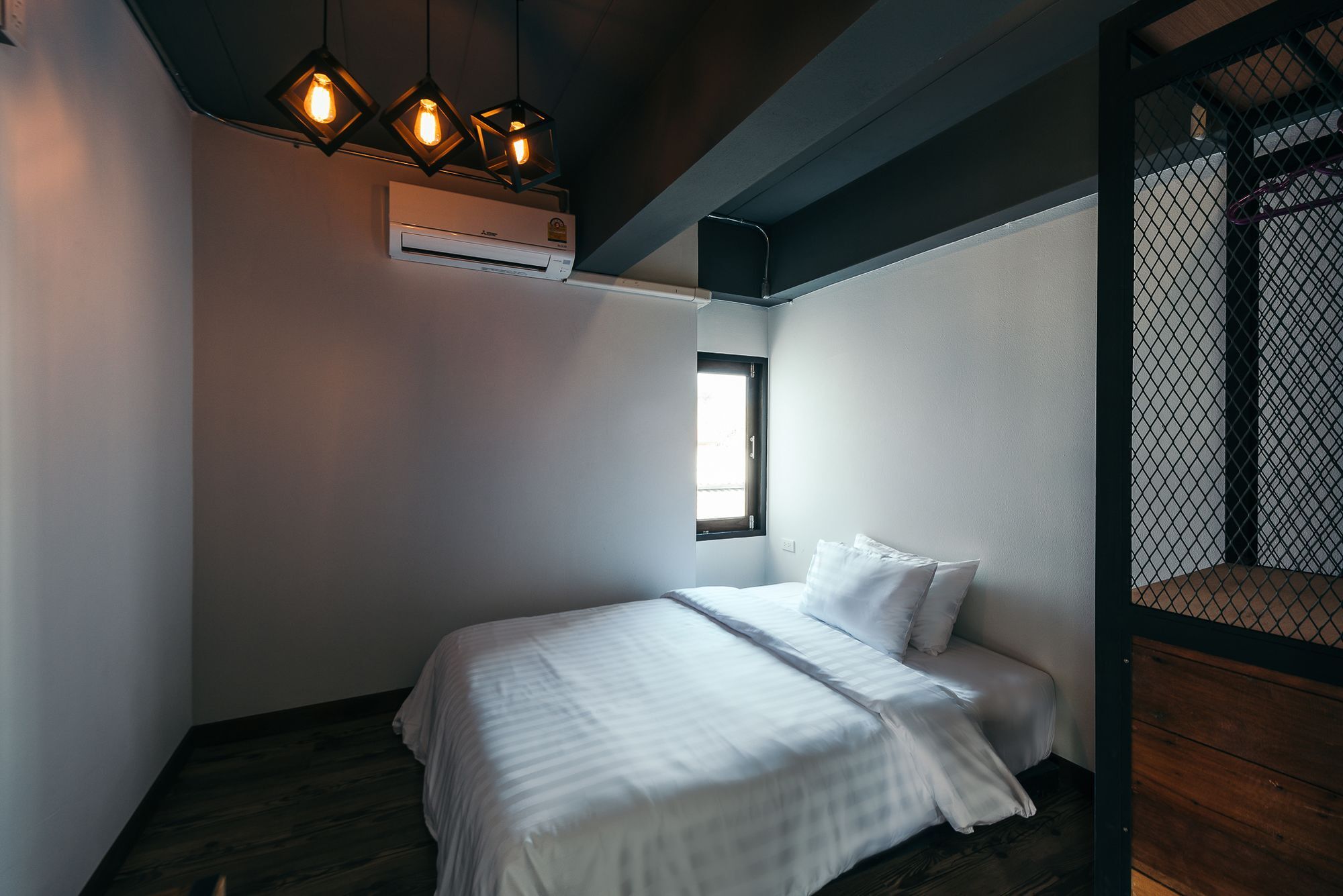 33 Poshtel (Adults Only) Ξενοδοχείο Τσιάνγκ Μάι Εξωτερικό φωτογραφία